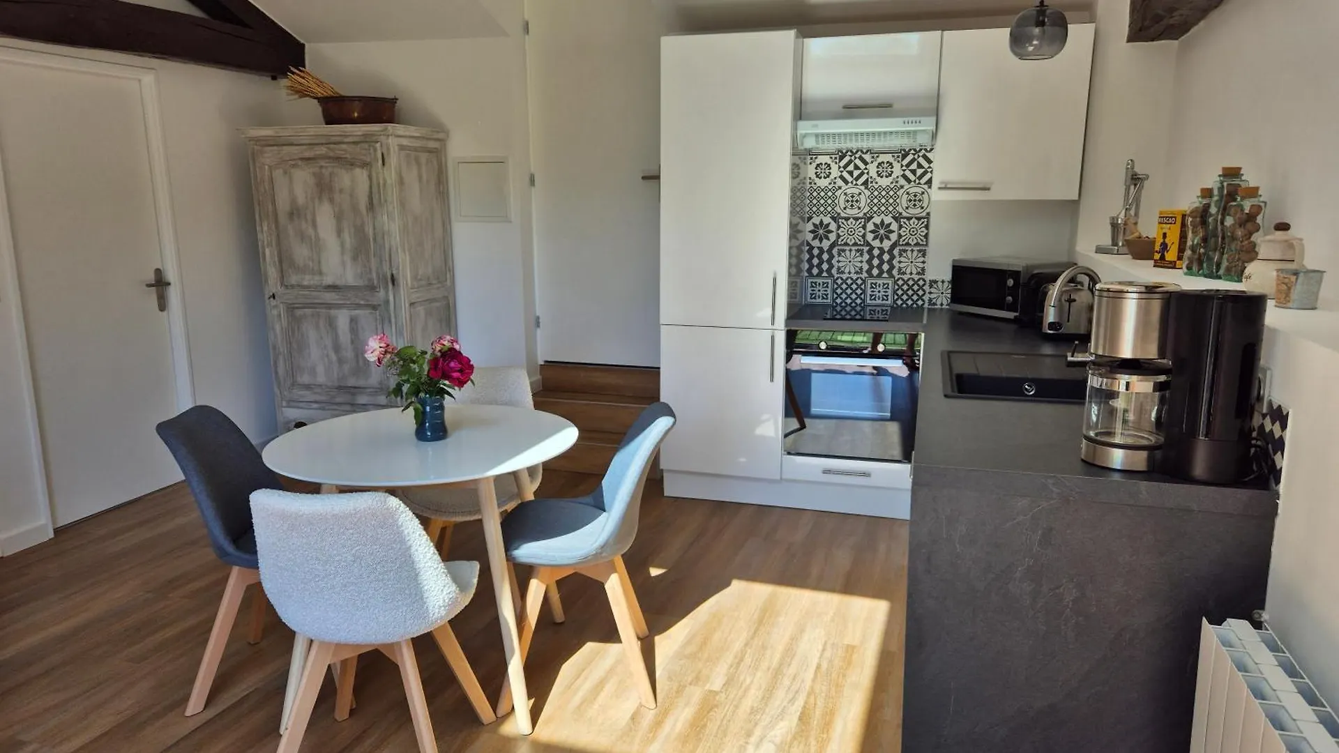 Charmante Maison D'Hotes Au Coeur Du Comminges Nizan-sur-Gesse 0*,  法国